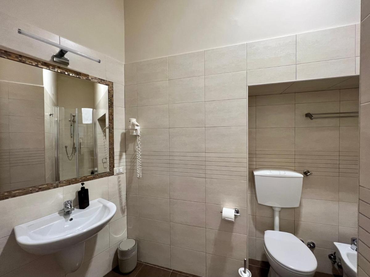Be Your Home - Guest House Fuori Dal Porto ชิวิตาเวกเกีย ภายนอก รูปภาพ